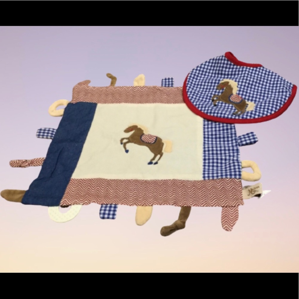 Carson the Colt Bib & Multifunction Blanket Set 2